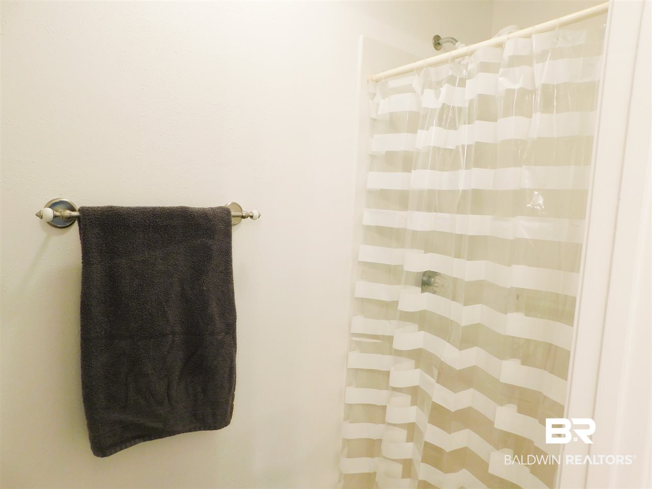 129 Cherryhill Drive Daphne, AL 36526 - Photo 16 of 23 Separate Shower
