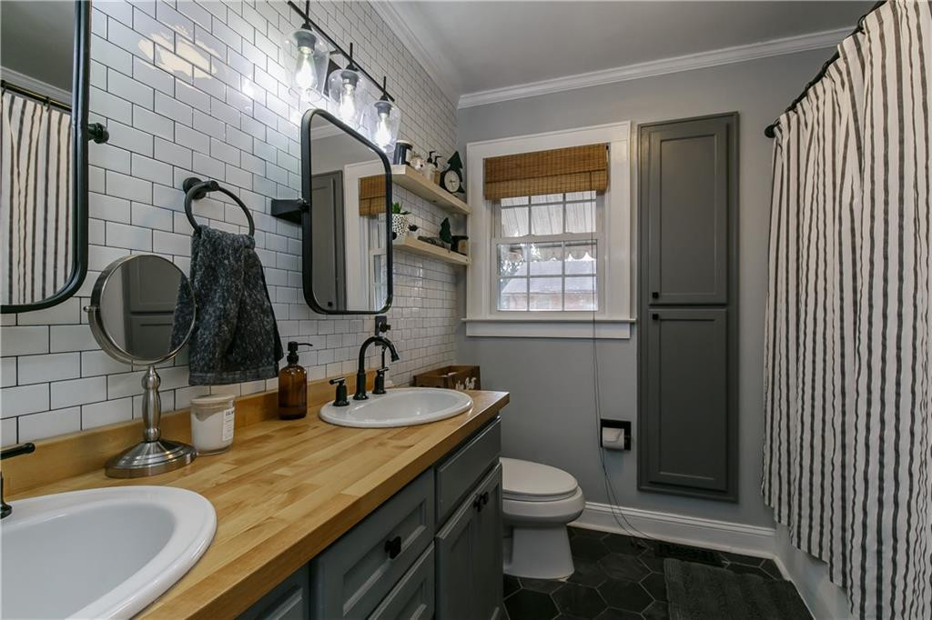 221 Graham Road Graham, NC 27253 - Photo 10 of 24 Gallery Image 10