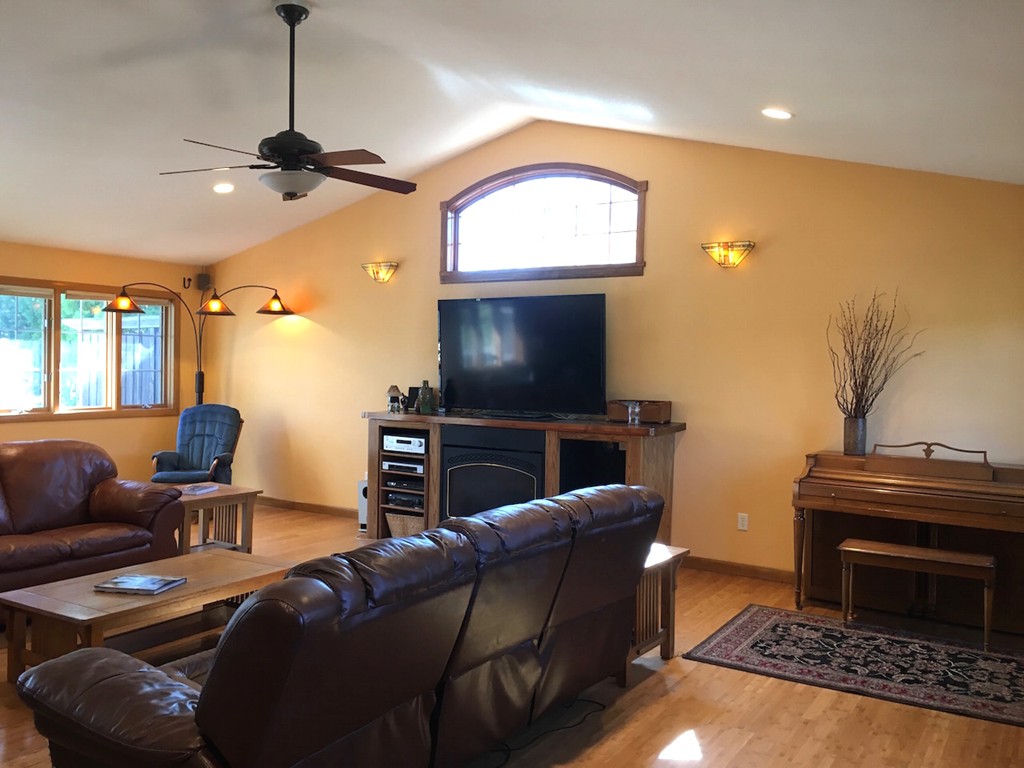 43 Fred Jackson Road Southwick, MA 01077 - Photo 7 of 29 Gallery Image 7