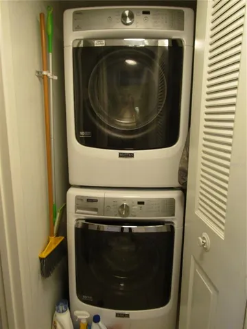 a close up view of washer and dryer