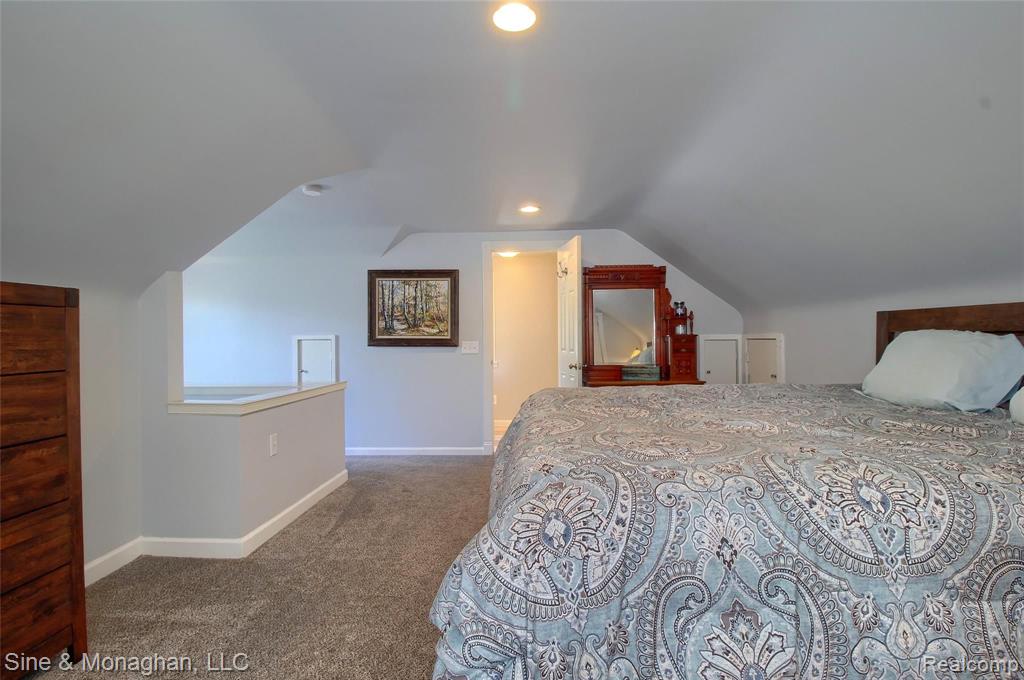 1985 Oxford Road Grosse Pointe Woods, MI 48236 - Photo 14 of 30