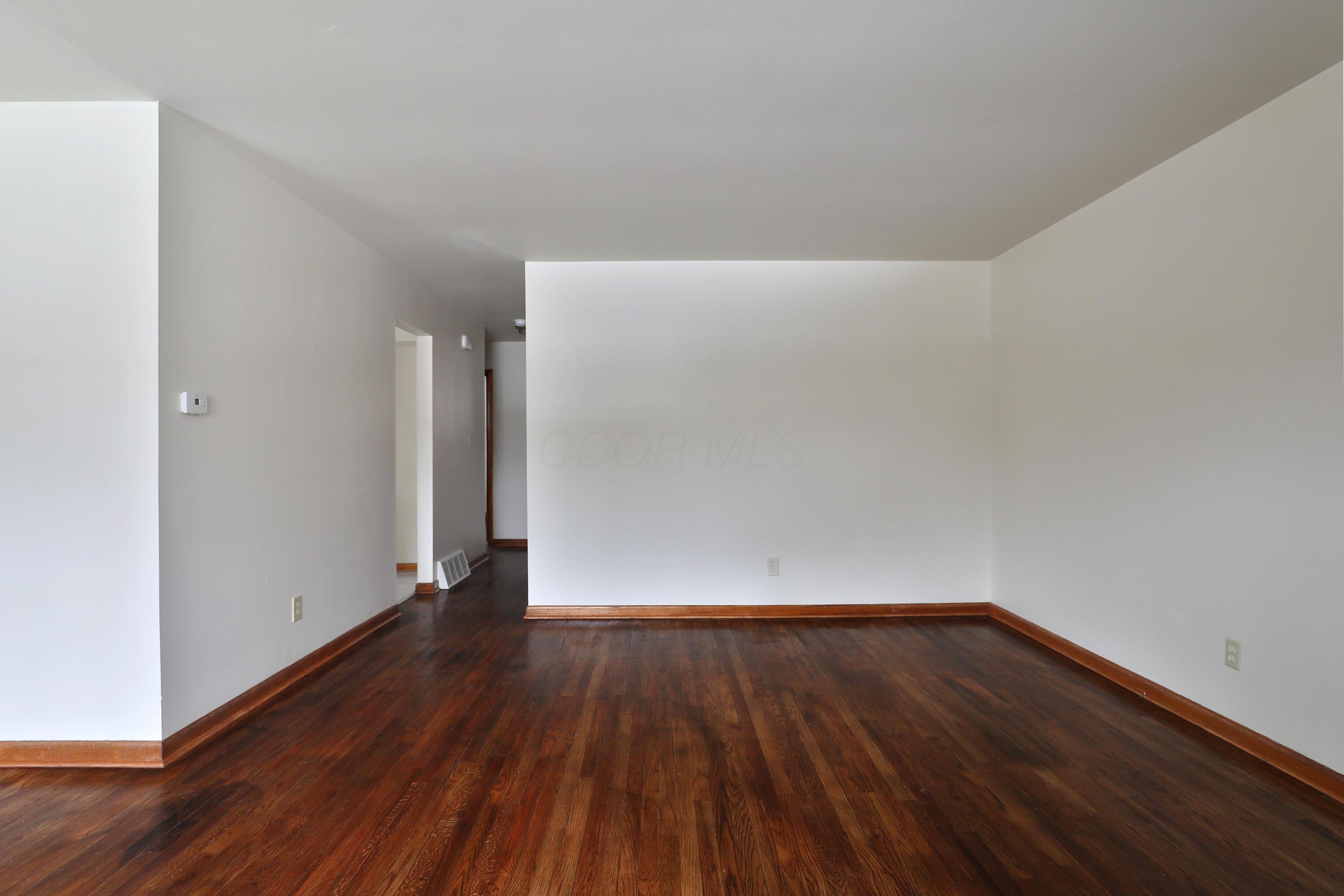 1046 Northridge Road Columbus, OH 43224 - Photo 10 of 36 1046-Northridge-09