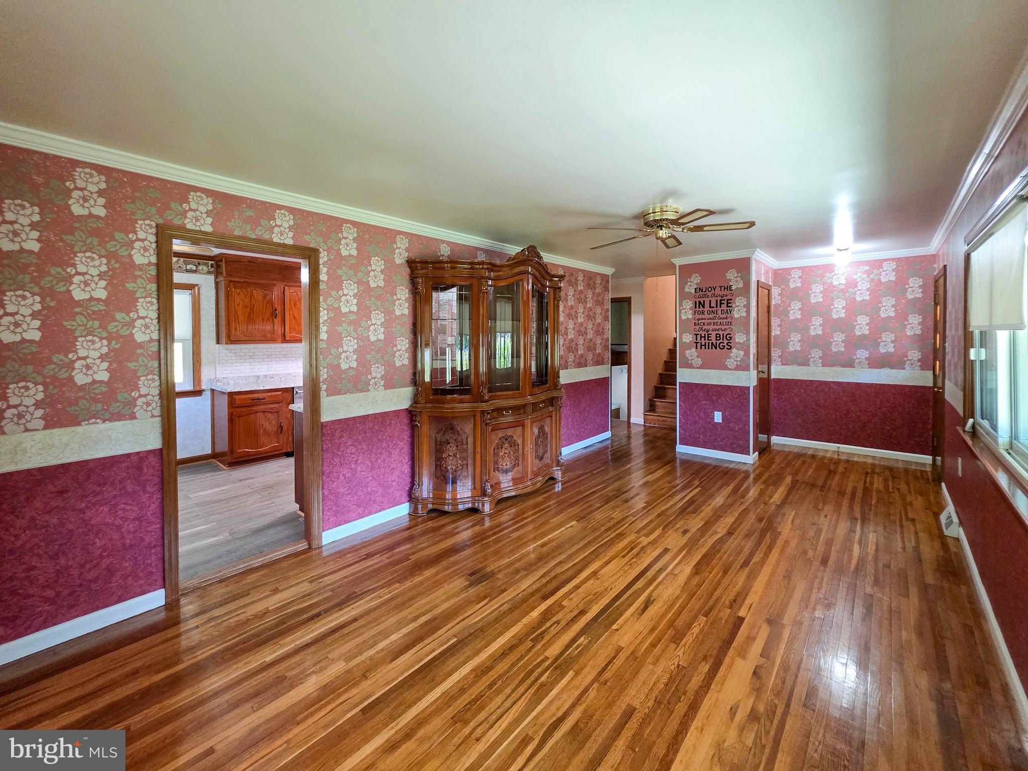 8522 Neck Road Williamsport, MD 21795 - Photo 5 of 56 Living Room w/hard wood Floor