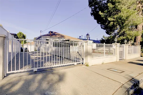 $1,030,000 | 10535 Nassau Avenue, Sunland, CA 91040