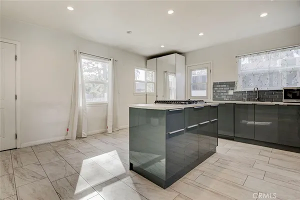 $1,030,000 | 10535 Nassau Avenue, Sunland, CA 91040