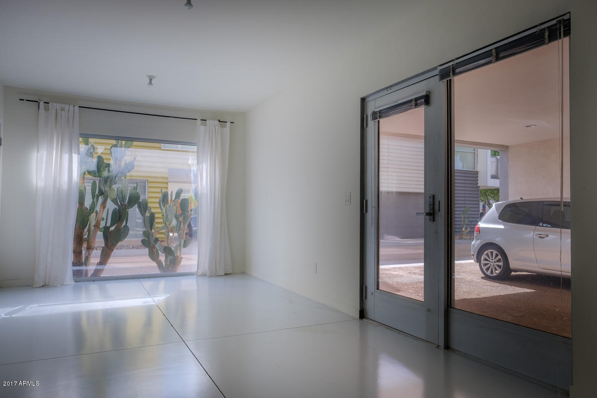 777 West Roosevelt Street, Unit 8 Phoenix, AZ 85007 - Photo 4 of 26 Seperate Work Space