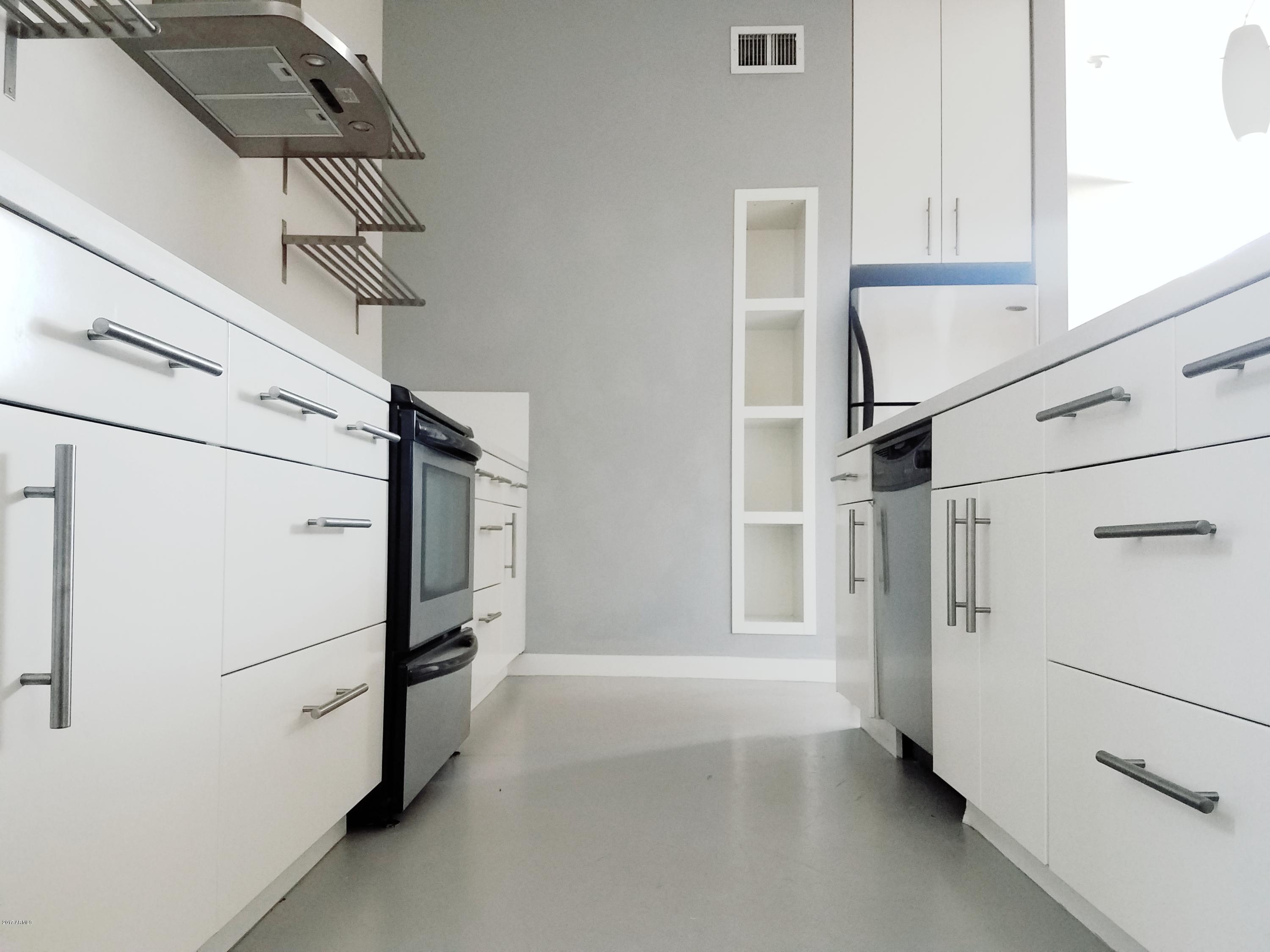 777 West Roosevelt Street, Unit 8 Phoenix, AZ 85007 - Photo 9 of 26 Deep Drawers