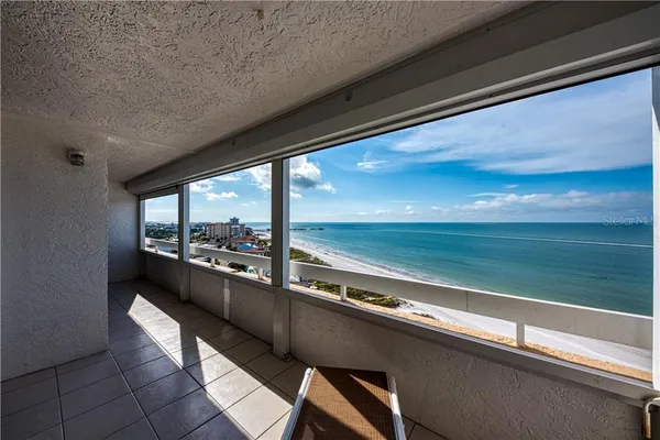 $2,850 | 17900 Gulf Boulevard, Unit 11D, Redington Shores, FL 33708
