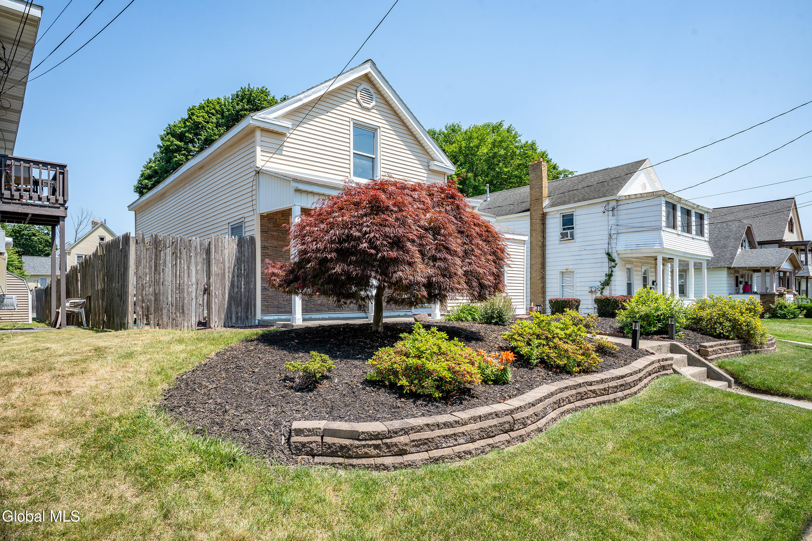 809 Thompson Street Schenectady, NY 12306 - Photo 27 of 37 004-809-Thompson-St-Schenectady-NY-12306