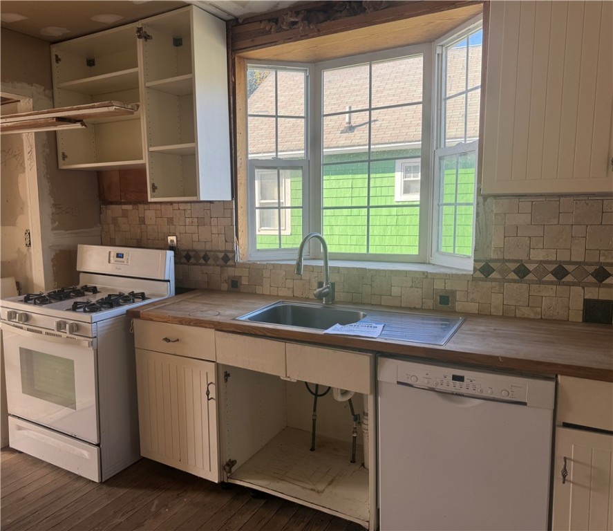 2003 Lake Road Elmira, NY 14903 - Photo 10 of 10 kitchen