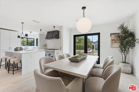$3,295,000 | 3647 Barry Avenue, Los Angeles, CA 90066