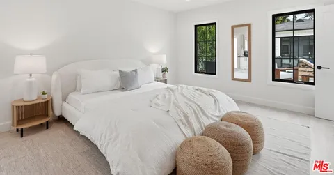 $3,295,000 | 3647 Barry Avenue, Los Angeles, CA 90066