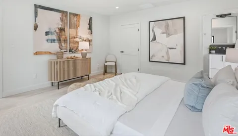 $3,295,000 | 3647 Barry Avenue, Los Angeles, CA 90066