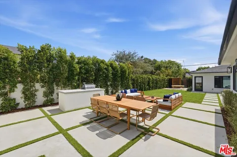 $3,295,000 | 3647 Barry Avenue, Los Angeles, CA 90066