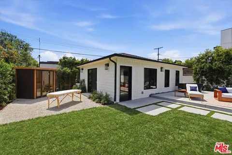 $3,295,000 | 3647 Barry Avenue, Los Angeles, CA 90066