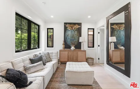 $3,295,000 | 3647 Barry Avenue, Los Angeles, CA 90066