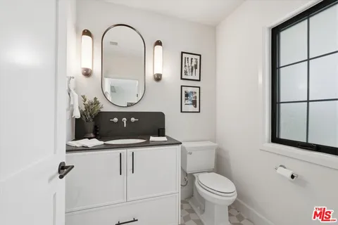 $3,295,000 | 3647 Barry Avenue, Los Angeles, CA 90066