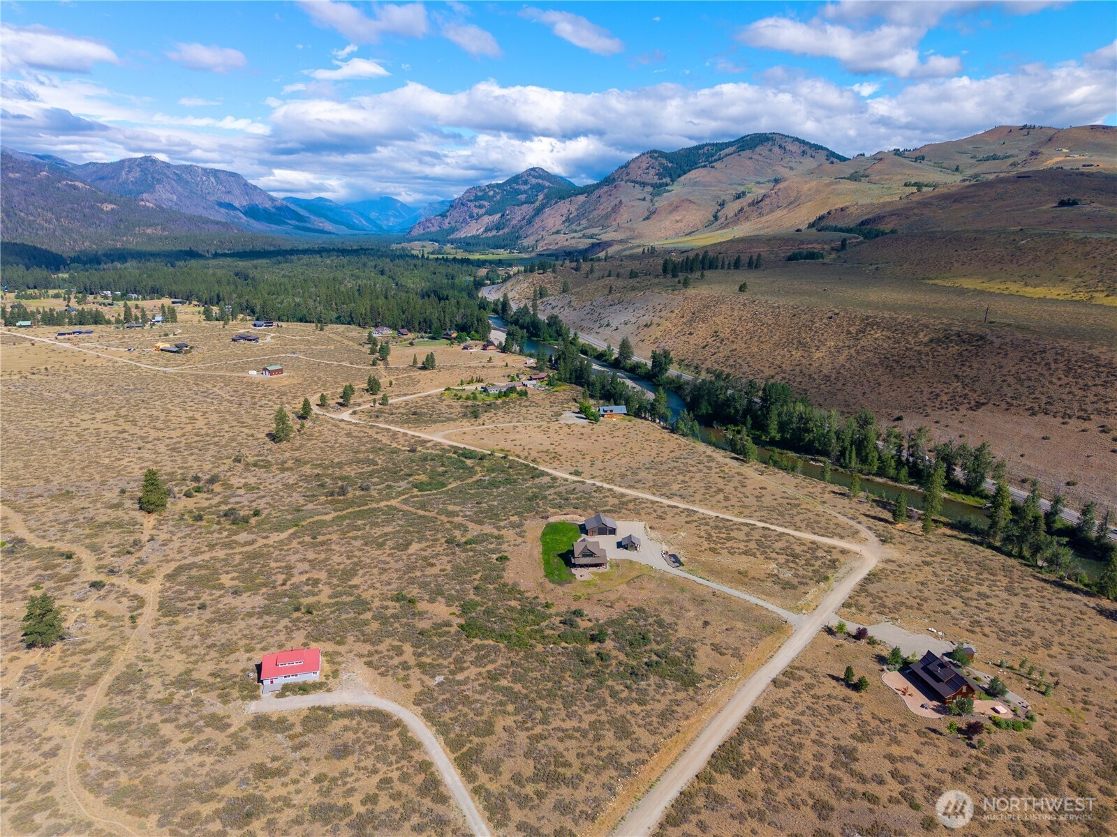 7 Arrowhead Road Winthrop, WA 98862 - Photo 3 of 40