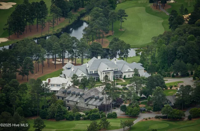 $1,275,000 | 12 Hemlock Court, Pinehurst, NC 28374