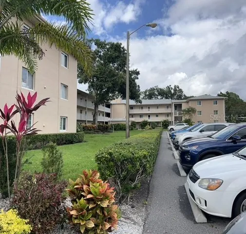 $209,900 | 2737 Enterprise Road East, Unit 152, Clearwater, FL 33759
