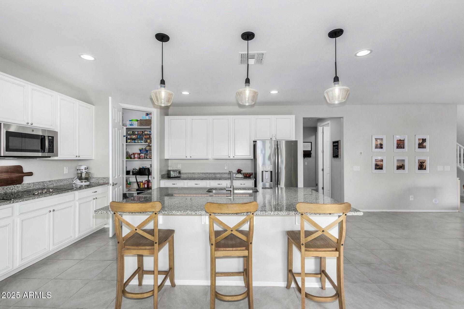 24032 Rooster Road Florence, AZ 85132 - Photo 17 of 87 Kitchen