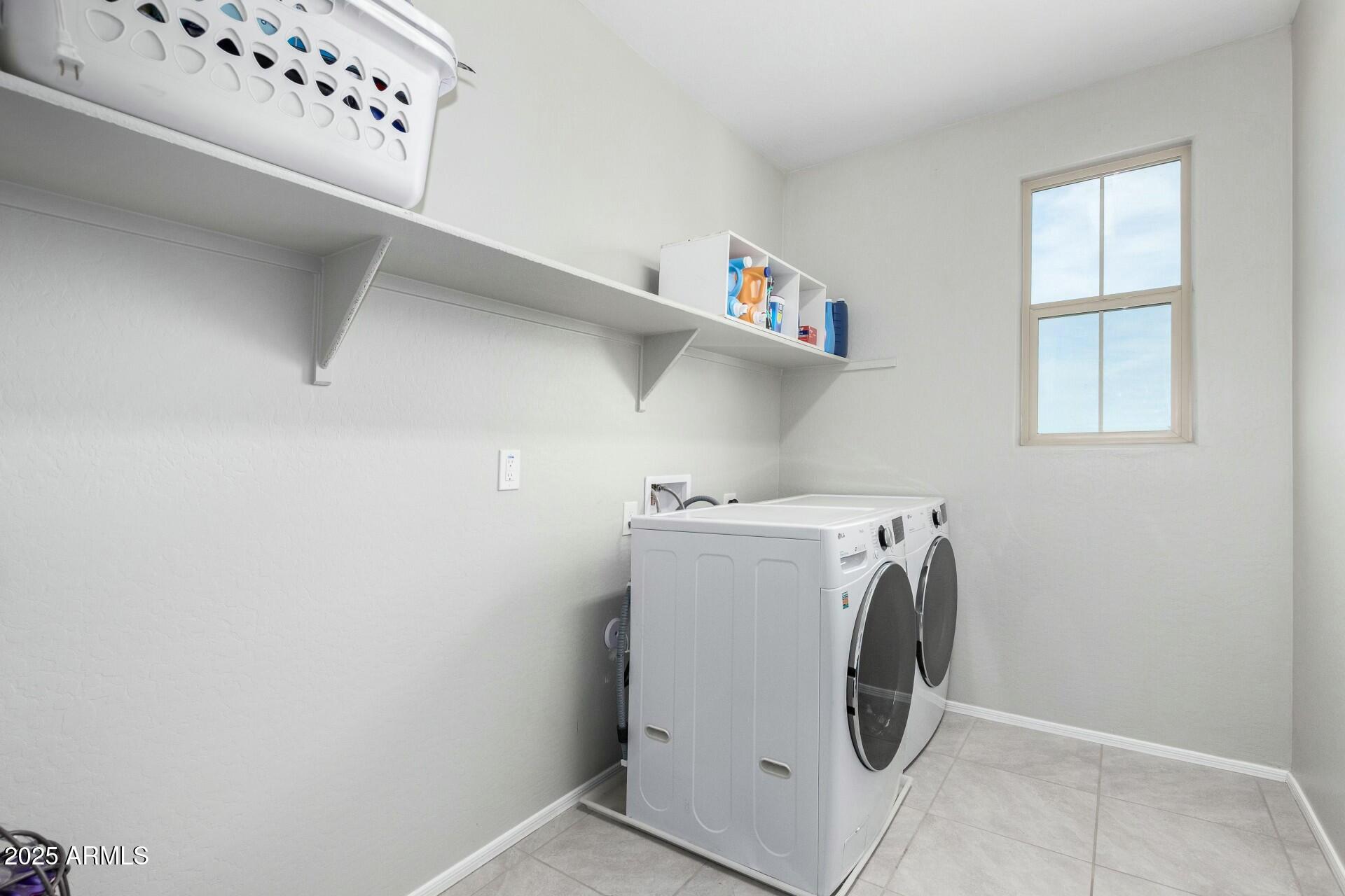 24032 Rooster Road Florence, AZ 85132 - Photo 42 of 87 Laundry