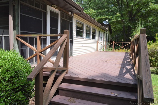 190 Hickory Lane Reedville, VA 22539 - Photo 2 of 17