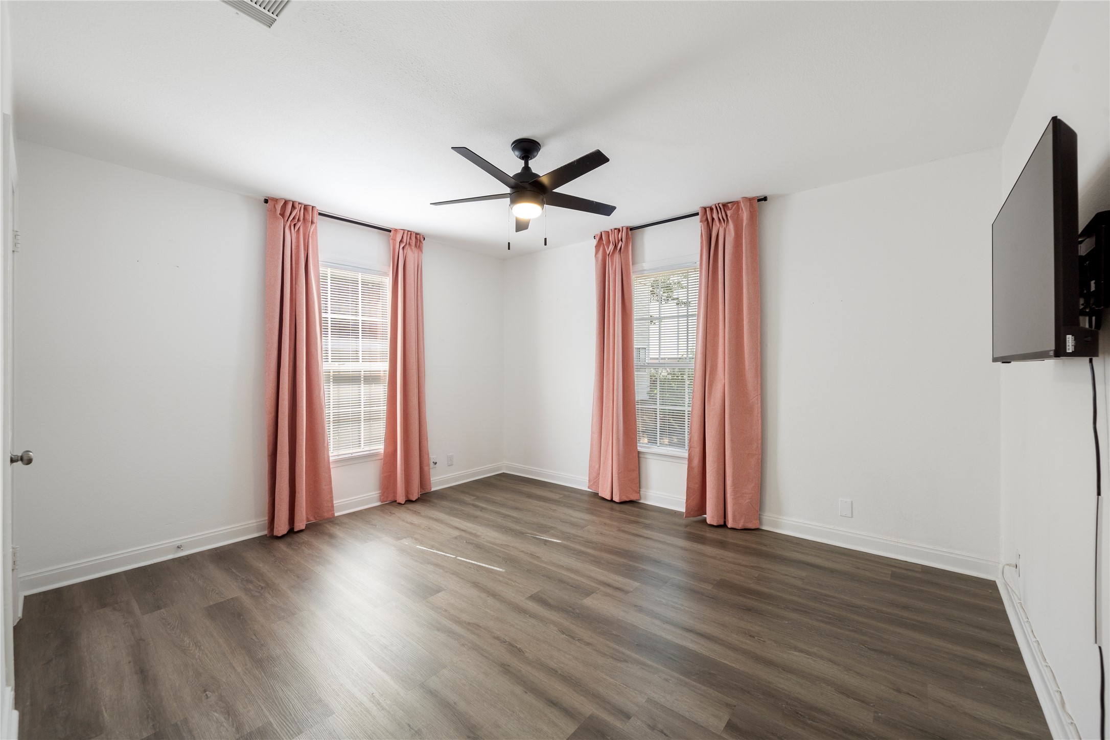 2509 Quarry Road, Unit B Austin, TX 78703 - Photo 27 of 33 Gallery Image 27