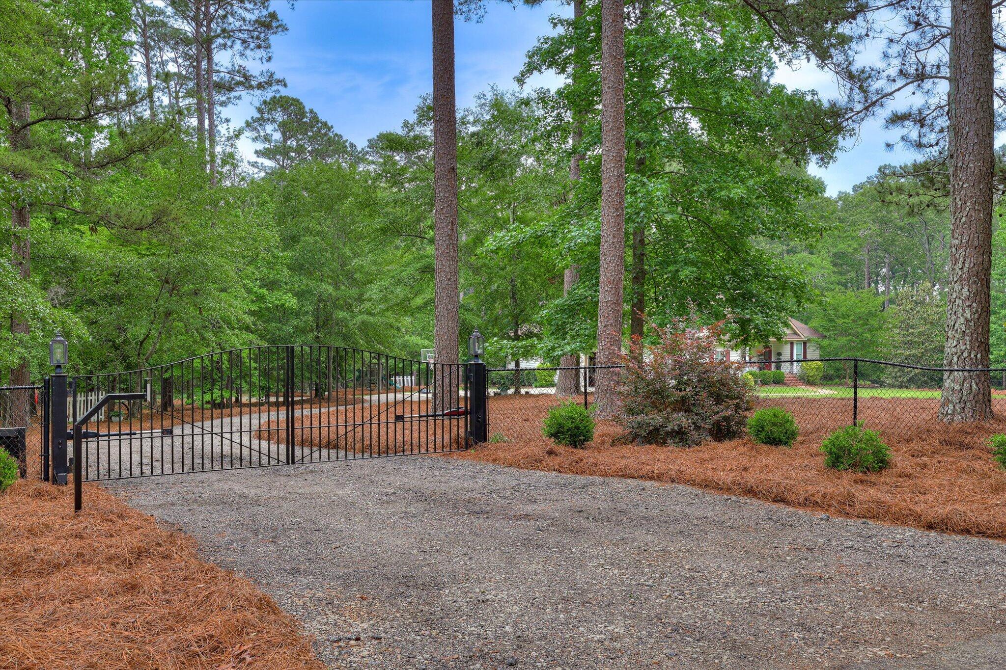 2895 Banks Mill Road Southeast Aiken, SC 29803 - Photo 3 of 48