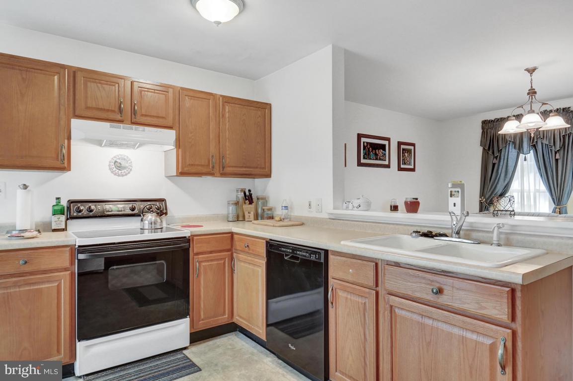 109 Pulte Road Lancaster, PA 17601 - Photo 6 of 20 Gallery Image 6