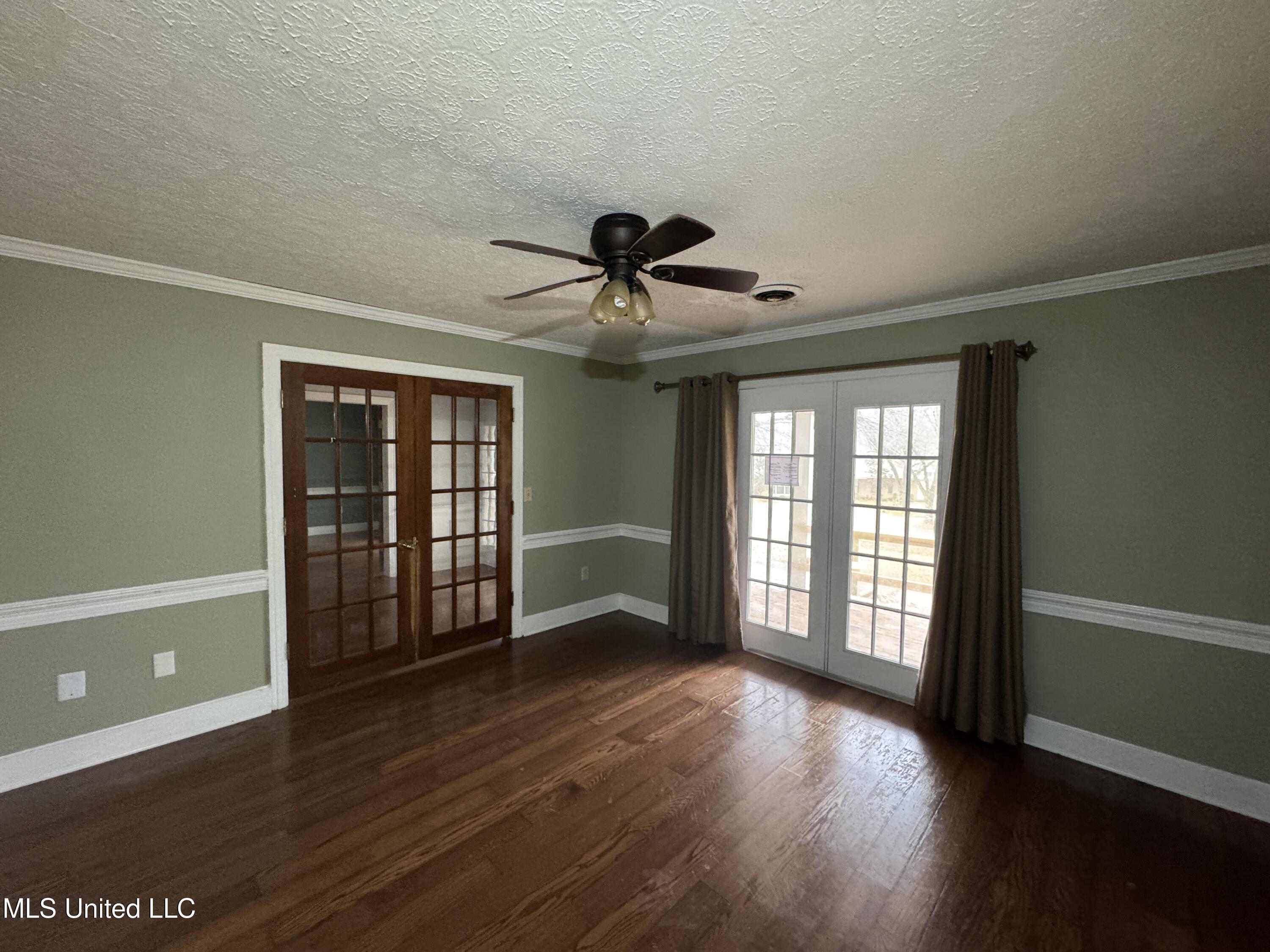 105 Easthaven Drive Brandon, MS 39042 - Photo 6 of 39 IMG_9387