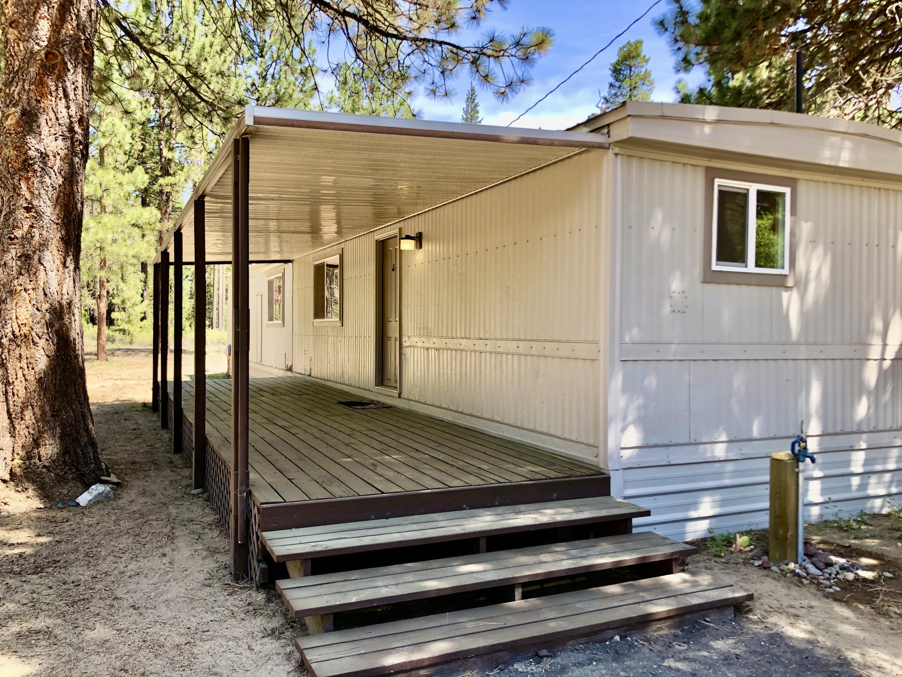 15974 Jackpine Road La Pine, OR 97739 - Photo 6 of 29 Covered entry