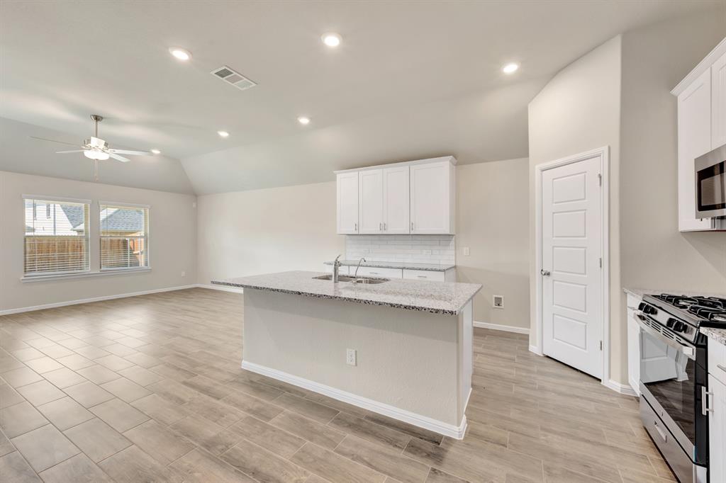 417 Wydown Drive Princeton, TX 75407 - Photo 16 of 40