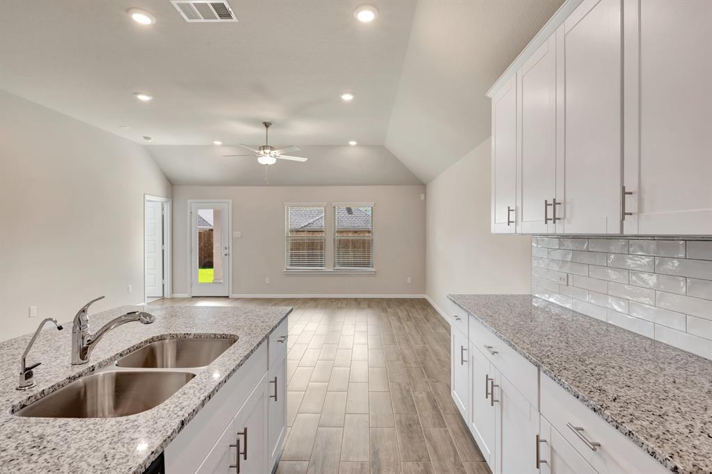 417 Wydown Drive Princeton, TX 75407 - Photo 24 of 40