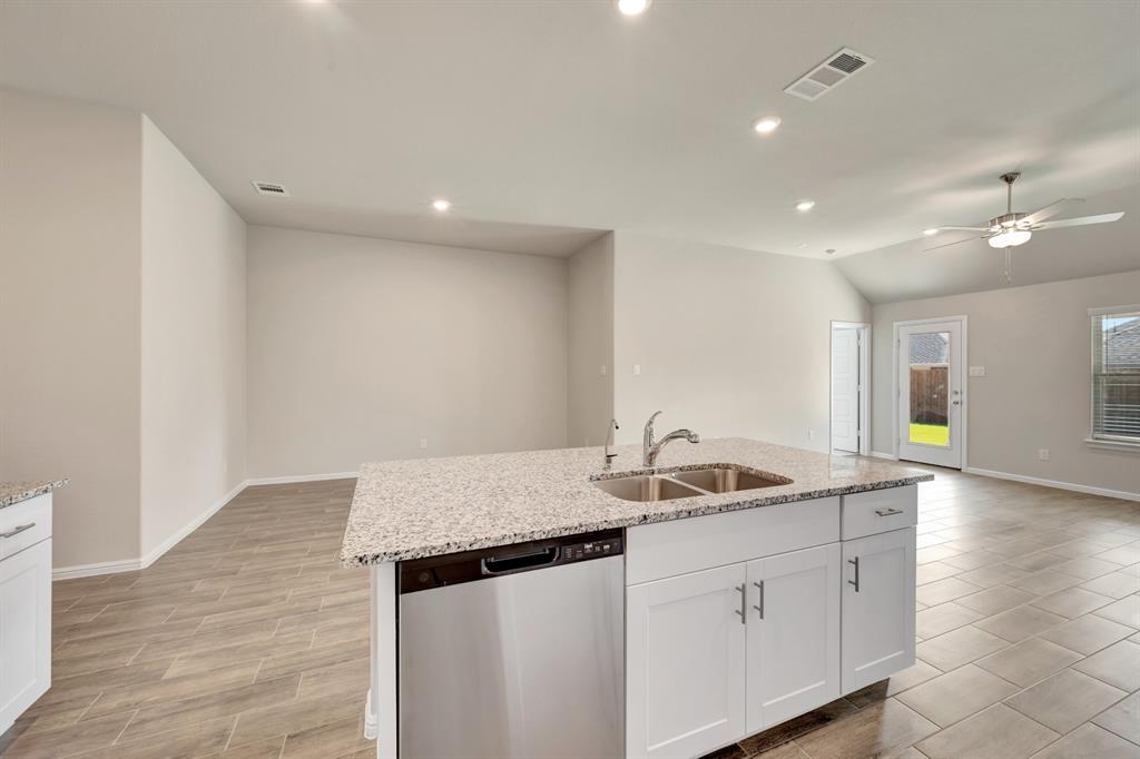 417 Wydown Drive Princeton, TX 75407 - Photo 25 of 40