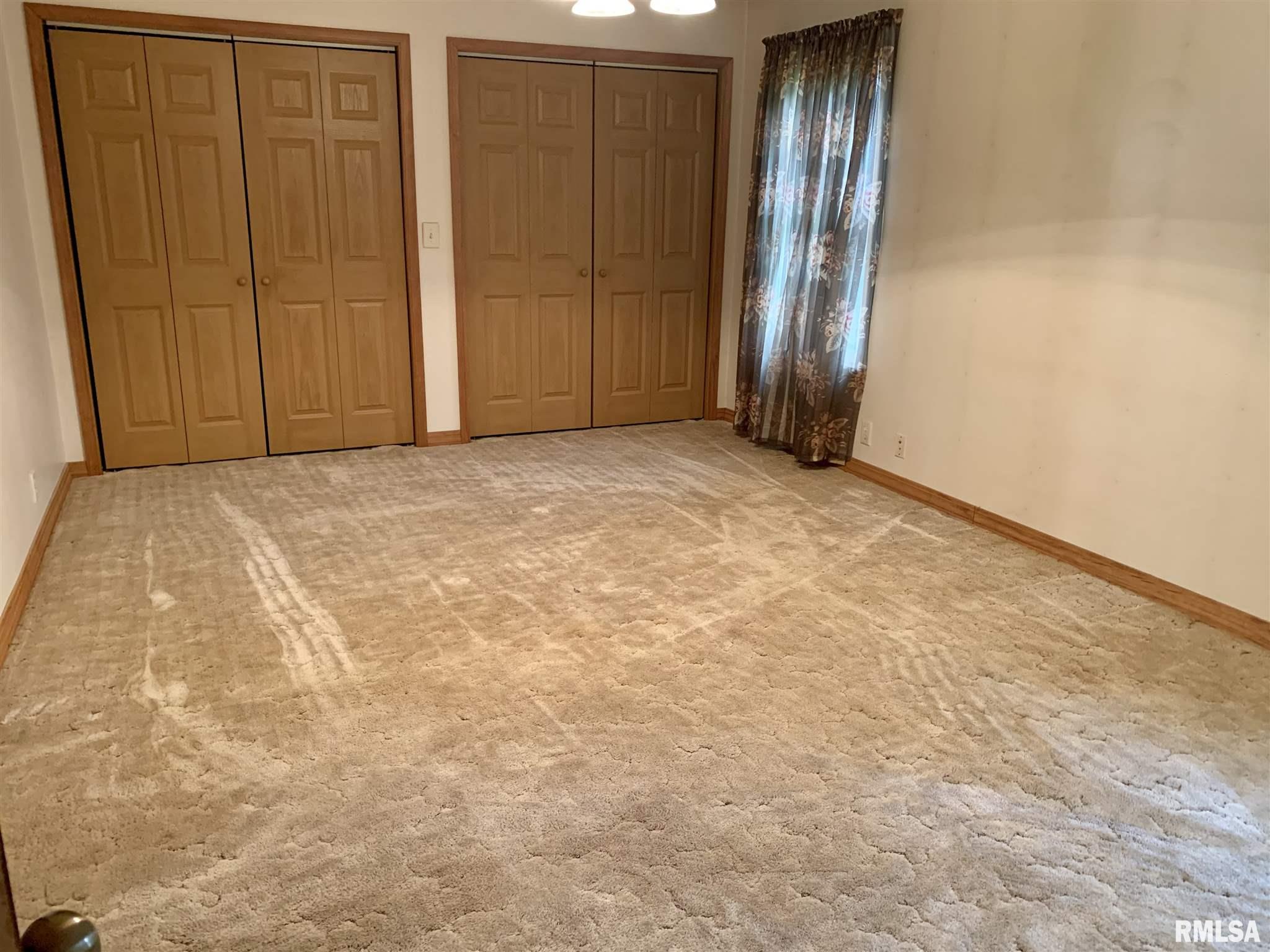 811 Monroe Street Pawnee, IL 62558 - Photo 7 of 15