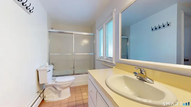 $2,550 | 6 Lyle Court, Unit C, Farmington, CT 06032