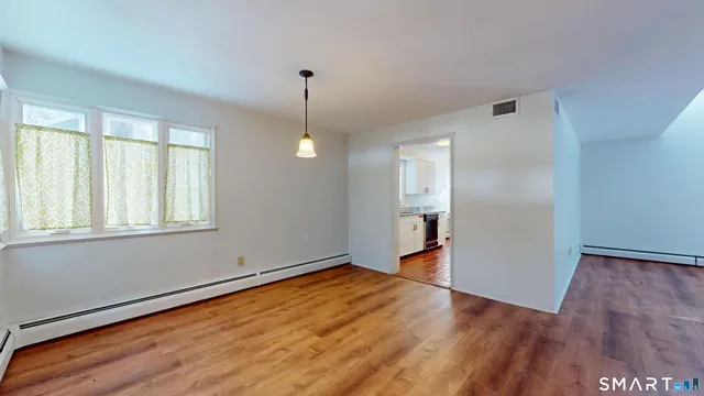 $2,550 | 6 Lyle Court, Unit C, Farmington, CT 06032