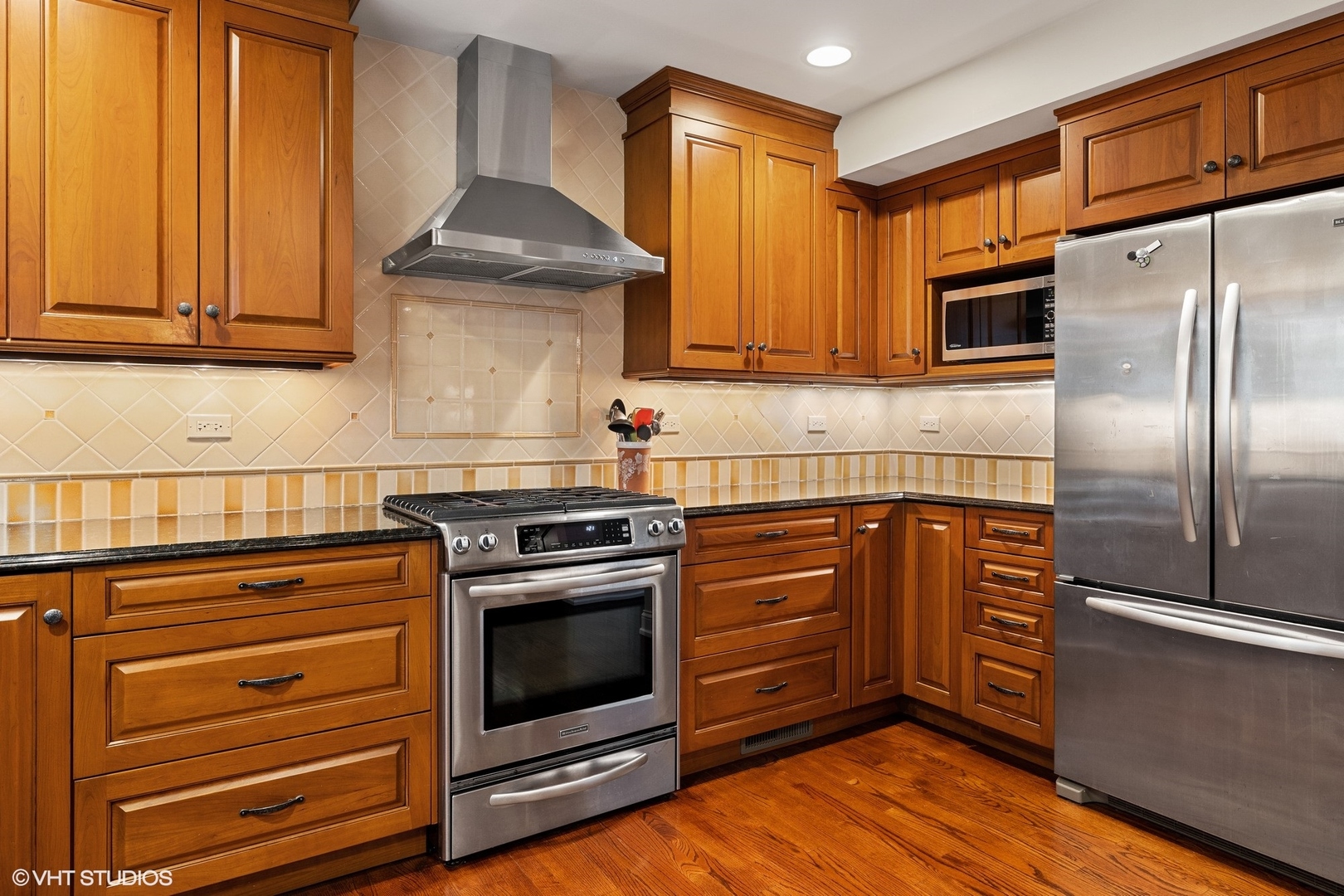 148 Riverside Drive Northfield, IL 60093 - Photo 13 of 31