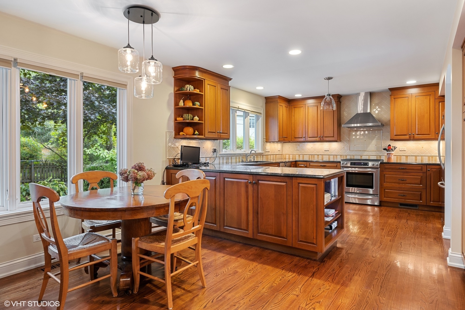 148 Riverside Drive Northfield, IL 60093 - Photo 14 of 31