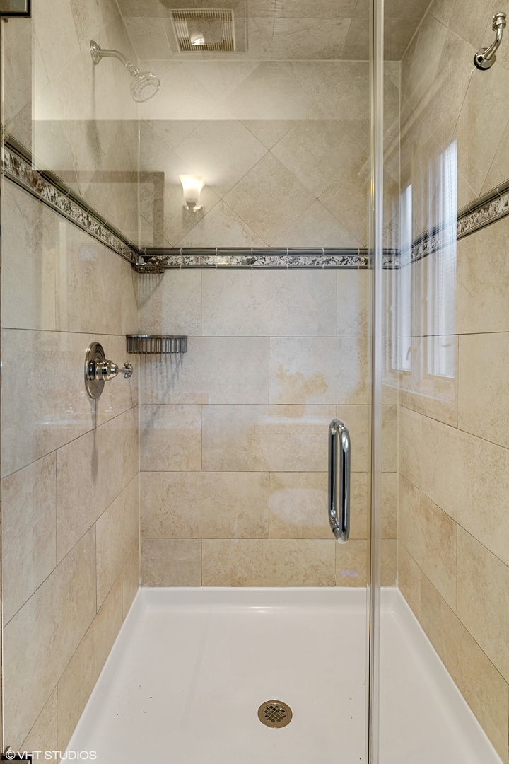 148 Riverside Drive Northfield, IL 60093 - Photo 22 of 31