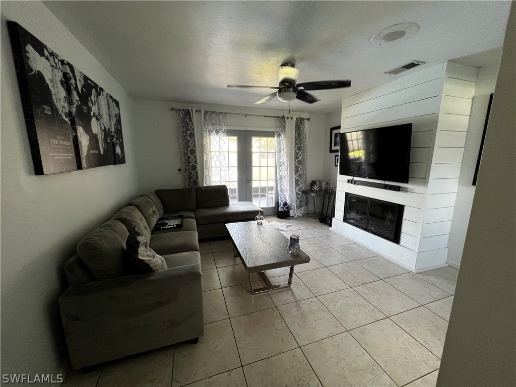 18512 Sebring Road Fort Myers, FL 33967 - Photo 5 of 20 Gallery Image 5