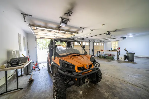 $869,900 | 6355 Jernigan Drive, Somerville, TN 38068