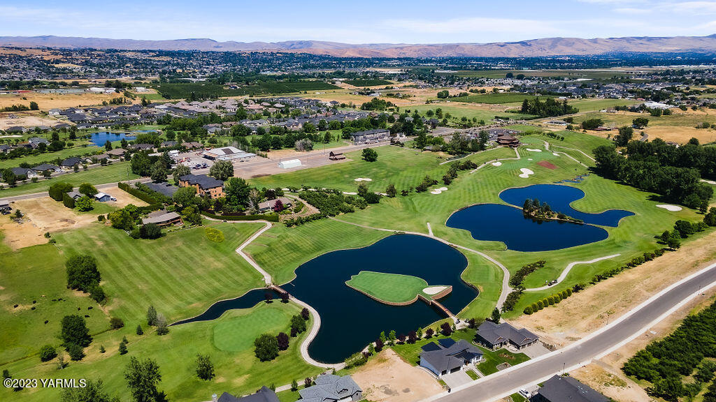 9206 Occidental Road Yakima, WA 98903 - Photo 22 of 23 a view of a city