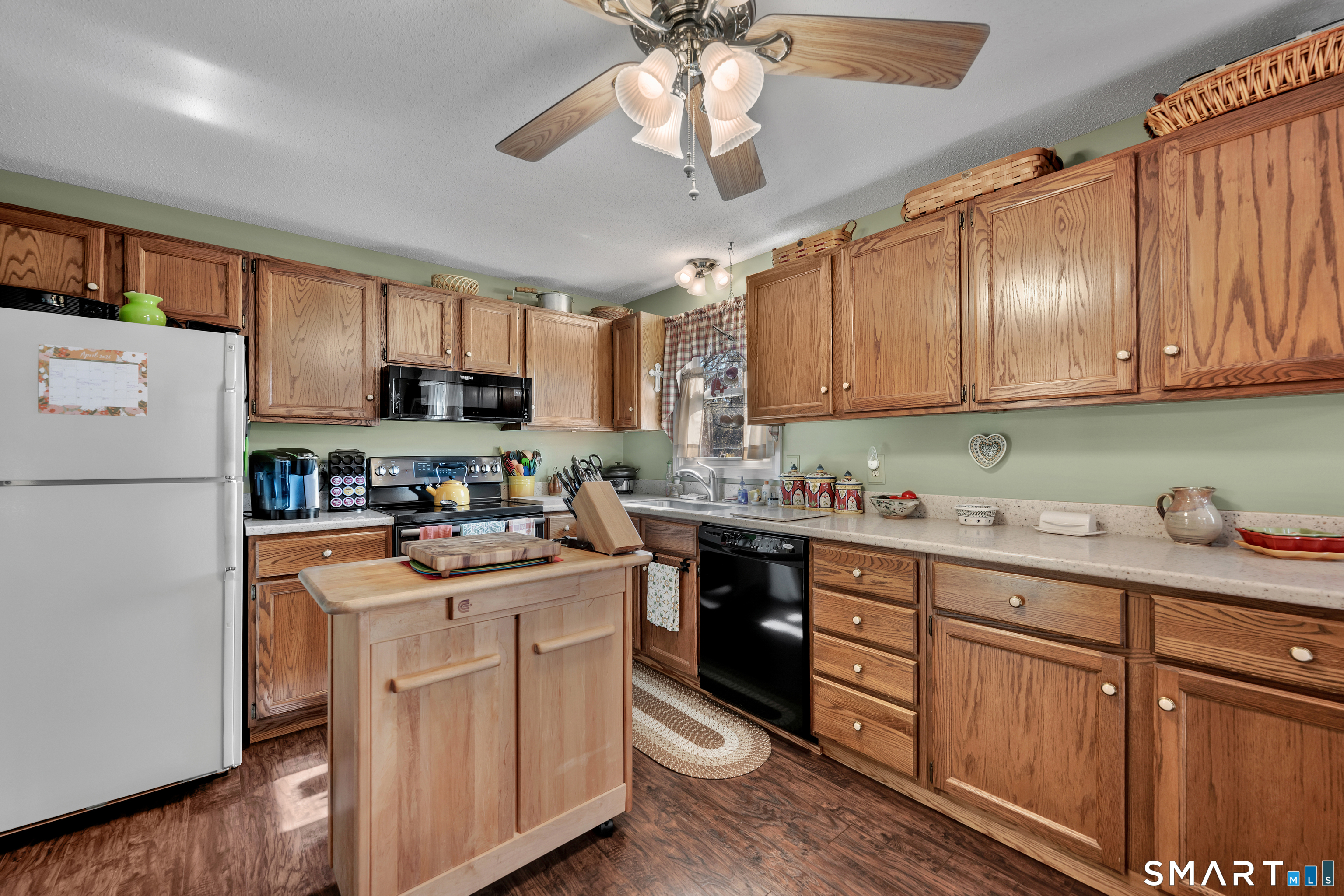 280 Spindle Hill Road Wolcott, CT 06716 - Photo 8 of 39