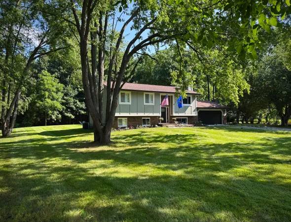 $439,900 | 8739 Coyle Drive, Pinckney, MI 48169