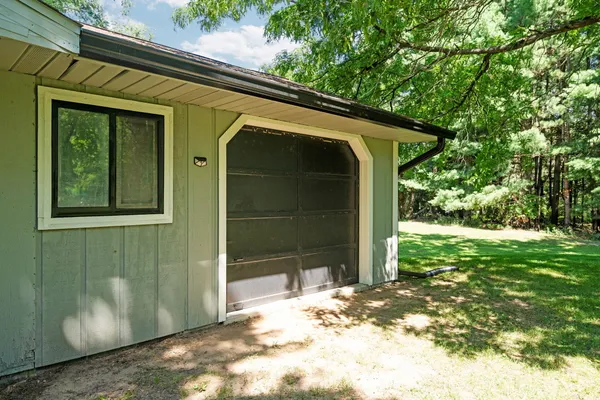 $439,900 | 8739 Coyle Drive, Pinckney, MI 48169