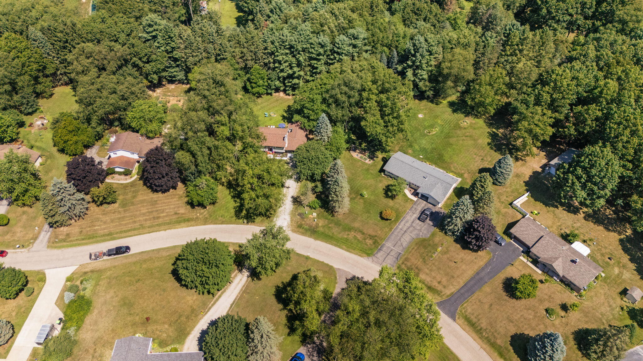 8739 Coyle Drive Pinckney, MI 48169 - Photo 57 of 64 8-web-or-mls-DJI_20250723121050_0634_D