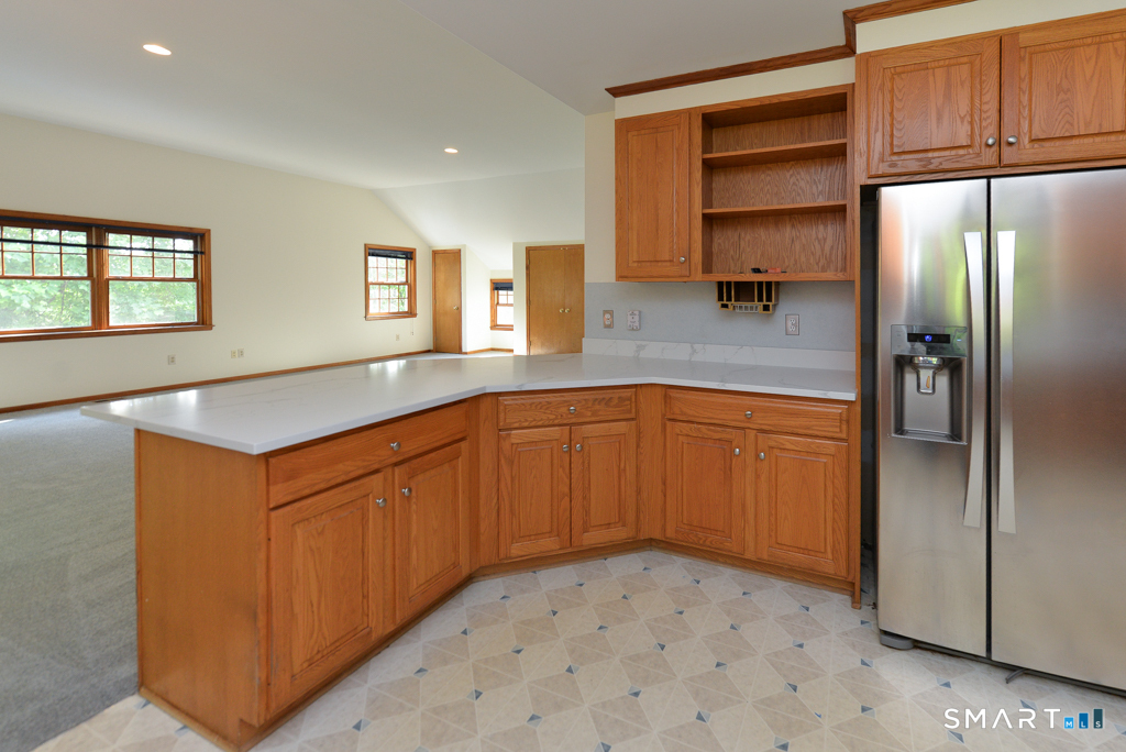53 Holbrook Road Seymour, CT 06483 - Photo 7 of 23