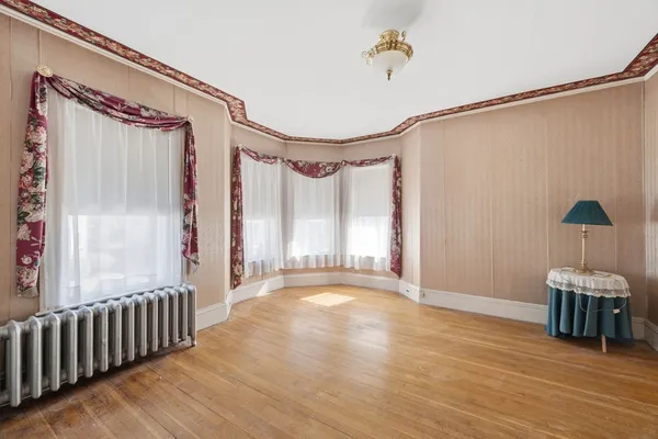 $899,000 | 11 Hampshire Street, Everett, MA 02149